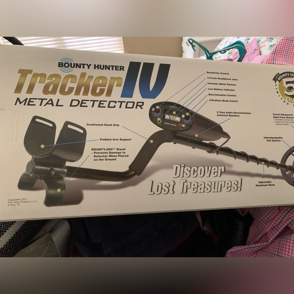 Bounty hunter brand sharp shooter metal detector.  Brand new in box